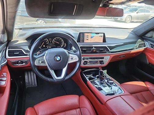 2019 BMW 750 I