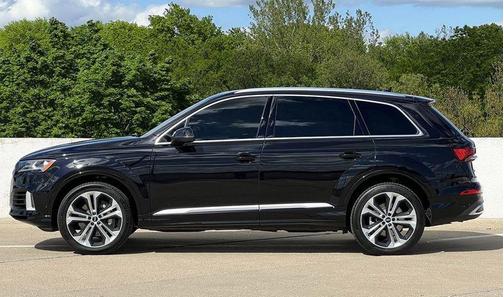 2020 Audi Q7 55 Premium Plus