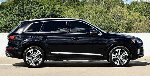 2020 Audi Q7 55 Premium Plus