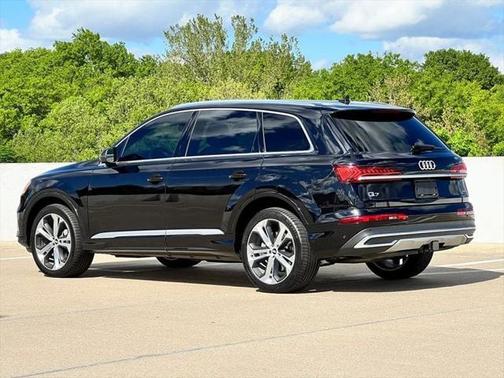 2020 Audi Q7 55 Premium Plus