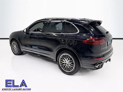 2016 Porsche Cayenne Turbo S