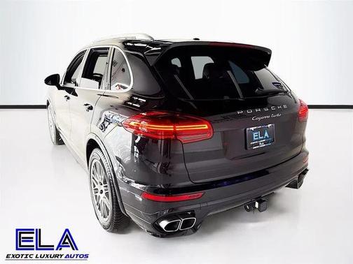 2016 Porsche Cayenne Turbo S