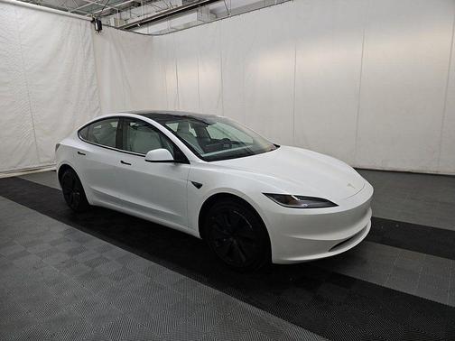 2025 Tesla Model 3 Long Range