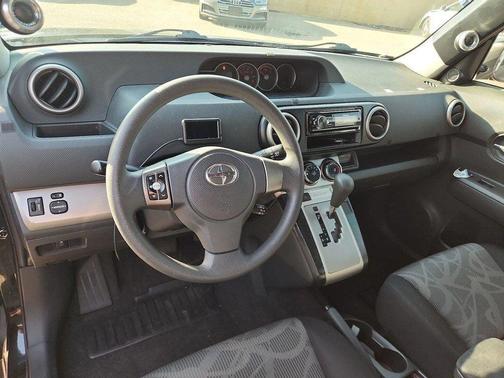 2014 Scion xB Release Series 10.0