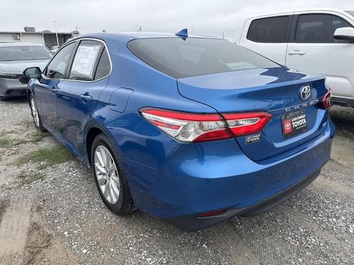 Blue Streak Metallic 2019 Toyota Camry LE