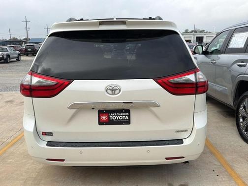 2020 Toyota Sienna Limited Premium