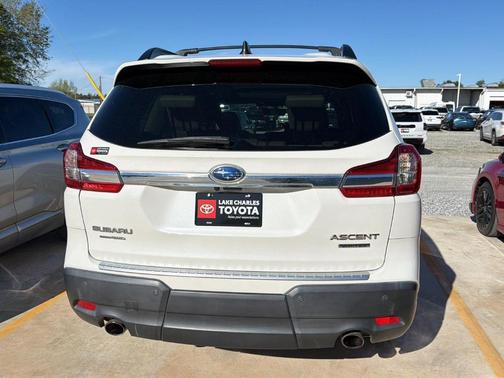 Crystal White Pearl 2020 Subaru Ascent Limited 7-Passenger