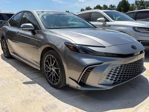 Metal 2025 Toyota Camry XSE