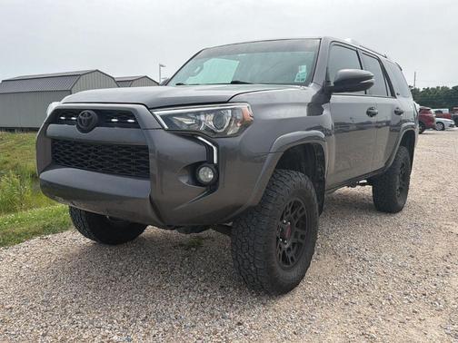 Magnetic Gray Metallic 2018 Toyota 4Runner SR5 Premium
