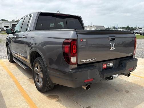 Modern Steel Metallic 2022 Honda Ridgeline RTL-E