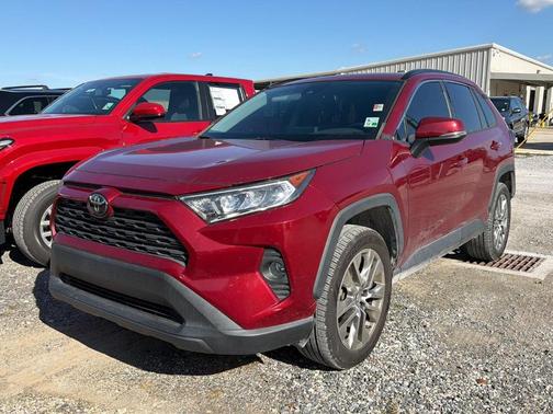2019 Toyota RAV4 XLE Premium