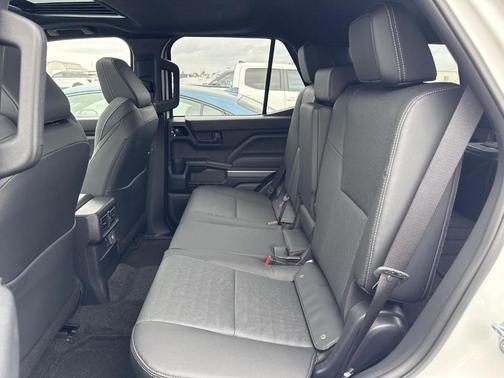 Ice 2026 Toyota 4Runner Hybrid TRD Off Road Premium