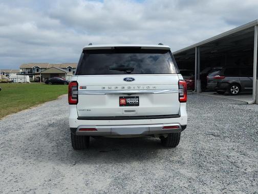 Star White 2023 Ford Expedition Limited