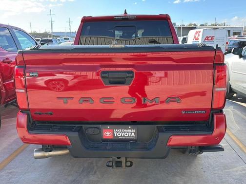 2025 Toyota Tacoma Hybrid TRD HV