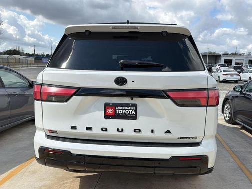 2025 Toyota Sequoia Platinum