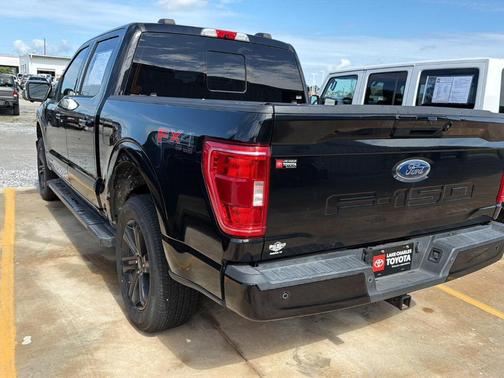 Agate Black 2021 Ford F-150 XLT