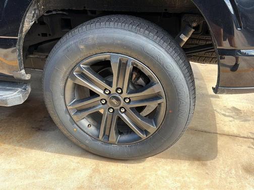 Agate Black 2021 Ford F-150 XLT