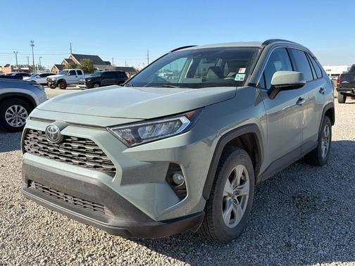 2020 Toyota RAV4 XLE