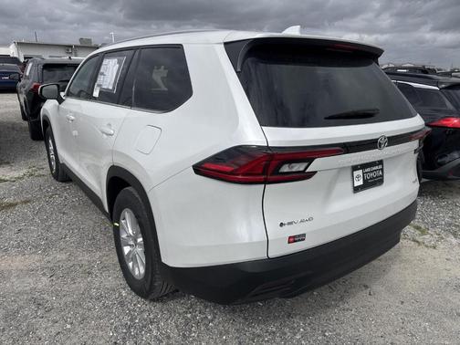2026 Toyota Grand Highlander Hybrid XLE