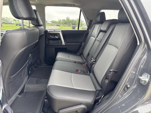 UNDERGROUND 2024 Toyota 4Runner SR5 Premium