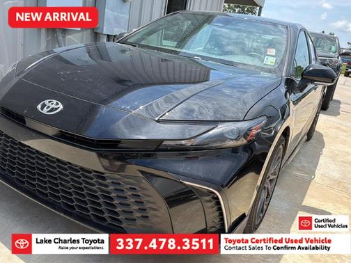 Midnight Black Metallic 2025 Toyota Camry SE