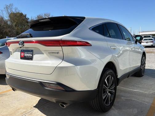 2021 Toyota Venza LE