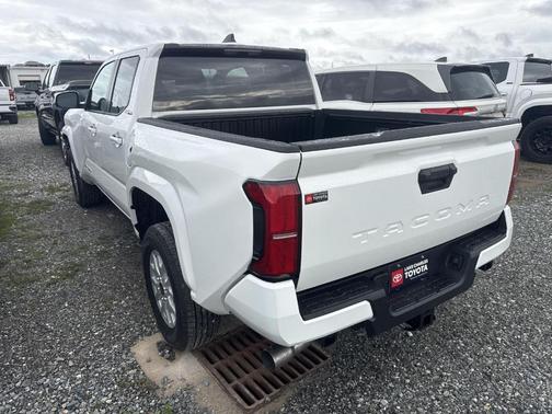Ice 2026 Toyota Tacoma SR5