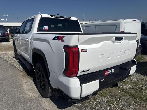 Ice 2026 Toyota Tundra SR5