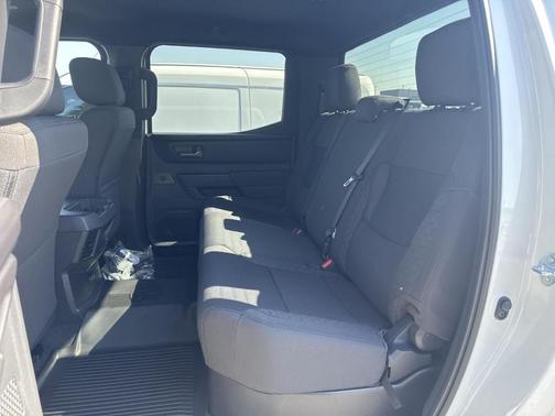 Ice 2026 Toyota Tundra SR5