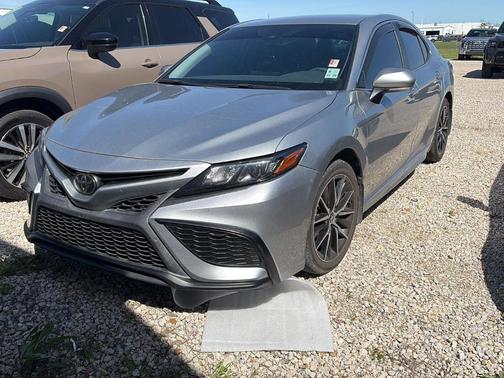 2022 Toyota Camry SE Nightshade