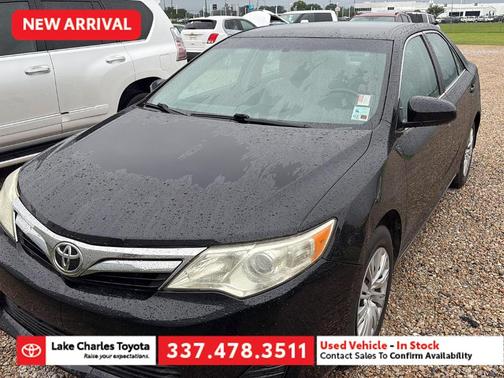 Attitude Black Metallic 2014 Toyota Camry LE