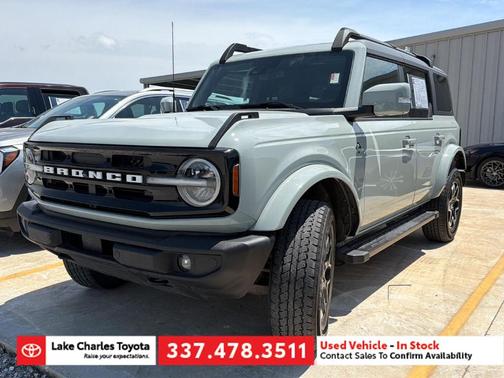 Cactus Green / Gray 2024 Ford Bronco Outer Banks