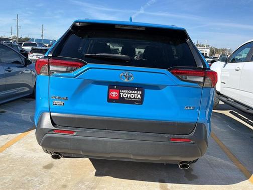 2020 Toyota RAV4 XLE Premium