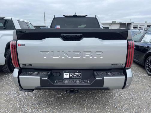 2025 Toyota Tundra Hybrid Platinum