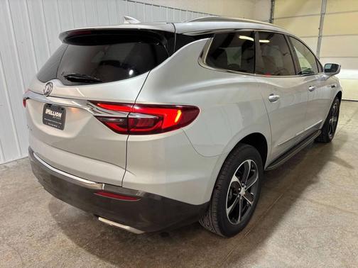 2020 Buick Enclave Essence Sport Utility 4D