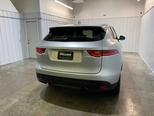 2019 Jaguar F-PACE 25t