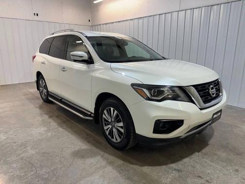 2018 Nissan Pathfinder SL