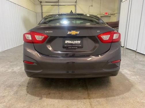 2016 Chevrolet Cruze LT Auto