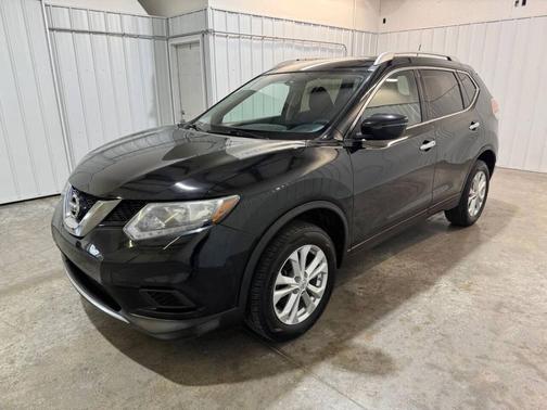 Magnetic Black 2016 Nissan Rogue SV