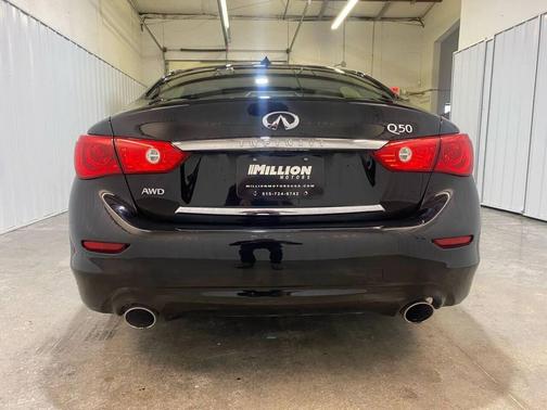 2017 INFINITI Q50 Base