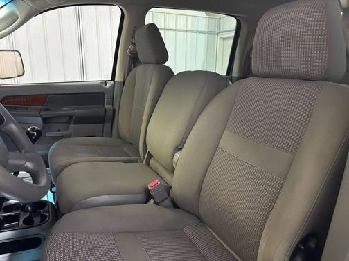 2006 Dodge Ram 2500 SLT Mega Cab