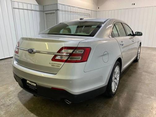 2019 Ford Taurus Limited