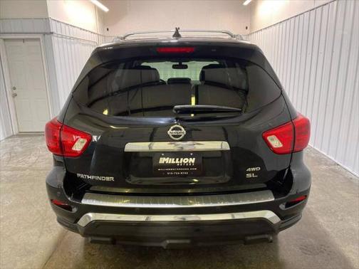 2020 Nissan Pathfinder SL 4WD