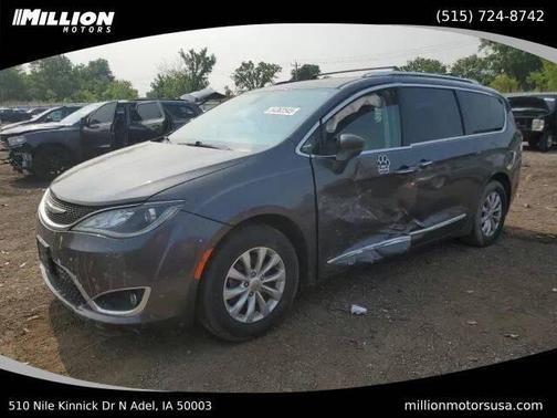 2018 Chrysler Pacifica Touring-L