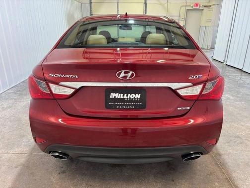 Venetian Red Metallic 2014 Hyundai SONATA SE 2.0T