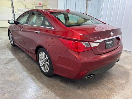 Venetian Red Metallic 2014 Hyundai SONATA SE 2.0T