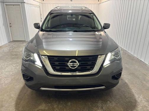 2019 Nissan Pathfinder S