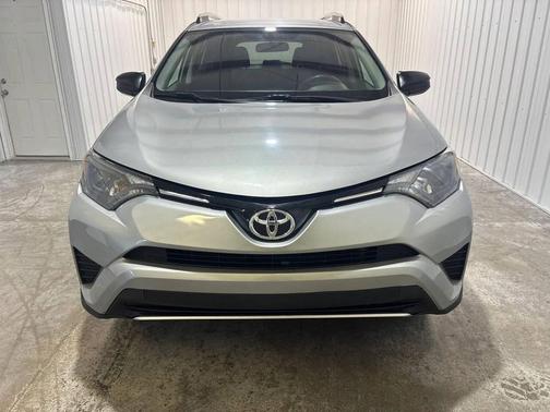 Magnetic Gray Metallic 2016 Toyota RAV4 LE