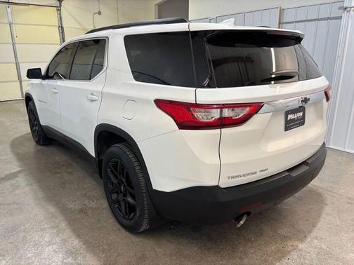 2021 Chevrolet Traverse LT Cloth