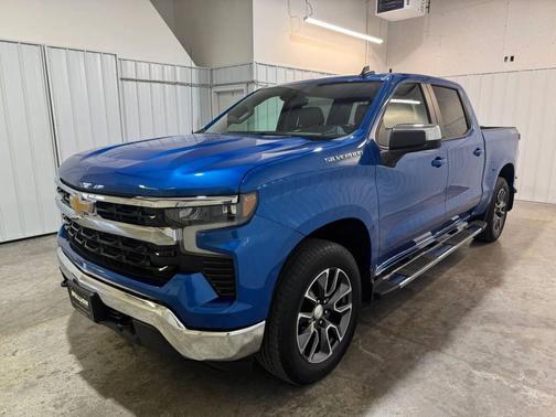 Glacier Blue Metallic 2022 Chevrolet Silverado 1500 LT
